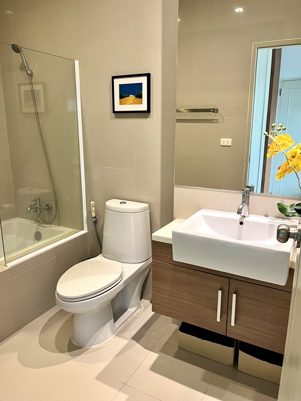 ให้เช่าคอนโด โนเบิล รีวิล พื้นที่ 45 ตร.ม. 1 ห้องนอน เช่า 30,000 บ/ด