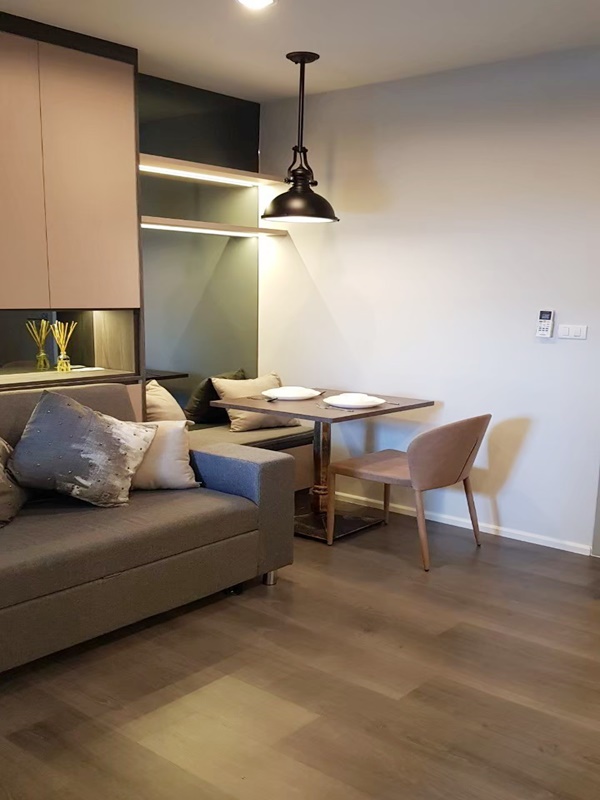 ให้เช่าคอนโด เดอะ สเตจ เตาปูน อินเตอร์เชนจ์ พื้นที่ 33 ตร.ม. 1 ห้องนอน เช่า 12,000 บ/ด