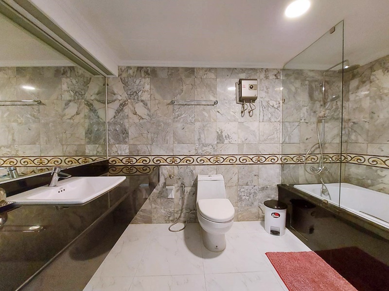 ขายคอนโด สเตท ทาวเวอร์ คอนโดมิเนียม พื้นที่ 68.23 ตรม. 1 ห้องนอน ขาย 8.9 ล้านบาท