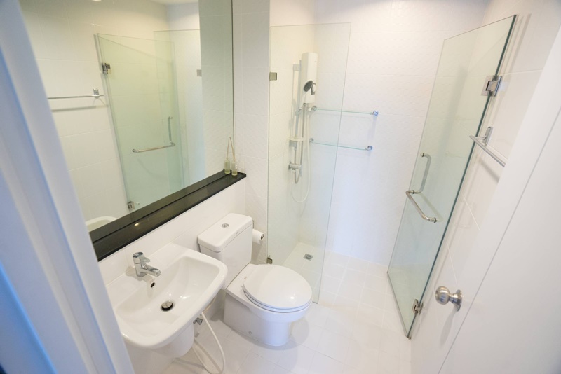 ให้เช่าคอนโด เดอะ ทรี อินเตอร์เชนจ์ พื้นที่ 35 ตร.ม. 1 ห้องนอน เช่า 12,000 บ/ด