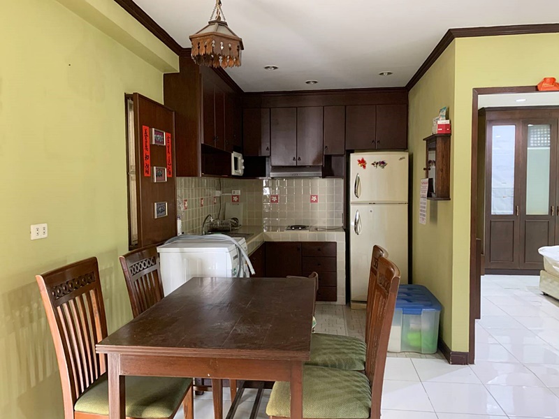 ขายคอนโด สราญใจ แมนชั่น พื้นที่ 78 ตร.ม. 2 ห้องนอน ขาย 5.7 ล้านบาท