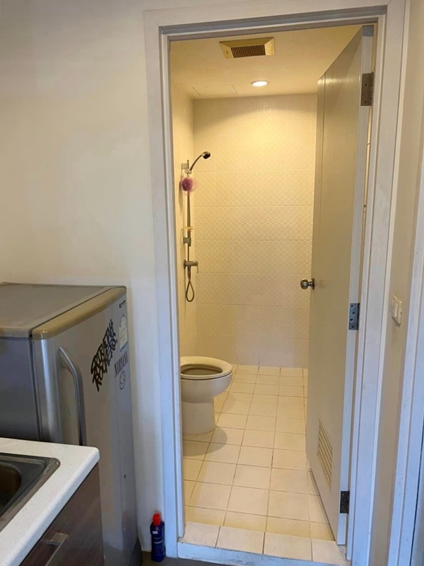 ให้เช่าคอนโด เดอะ ทรี อินเตอร์เชนจ์ พื้นที่ 30 ตร.ม. สตูดิโอ เช่า 8,500 บาท/เดือน