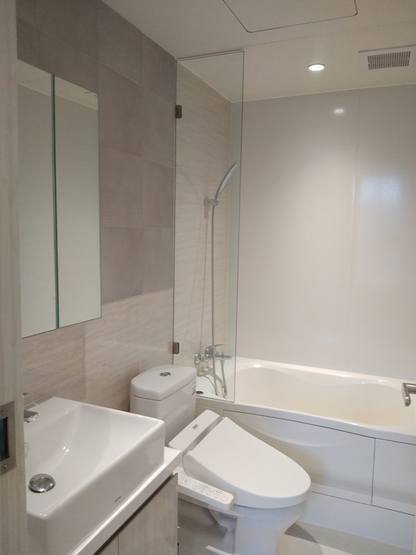 ให้เช่าคอนโด รูเนะสุ ทองหล่อ 5 พื้นที่ 36 ตร.ม. 1 ห้องนอน เช่า 18,000 บ/ด