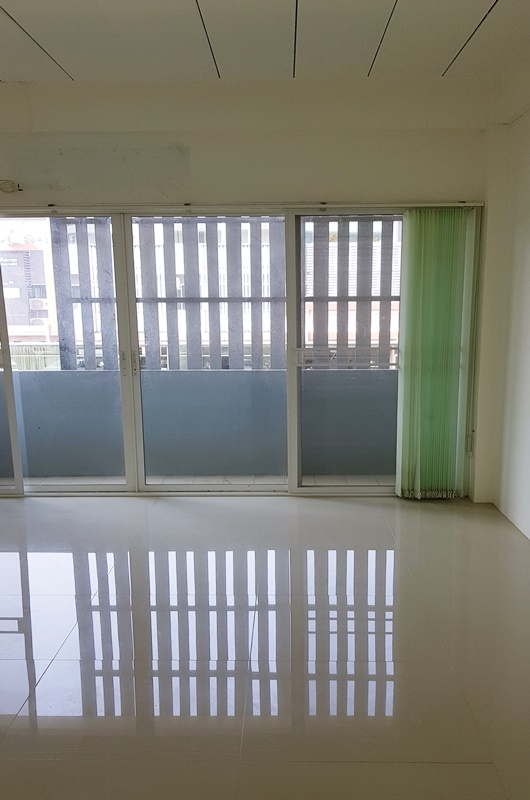 ให้เช่าโฮมออฟฟิศ 3 ชั้น ย่านกัลปพฤกษ์ พื้นที่ 160 ตรม. เช่า 25,000 บาท/เดือน