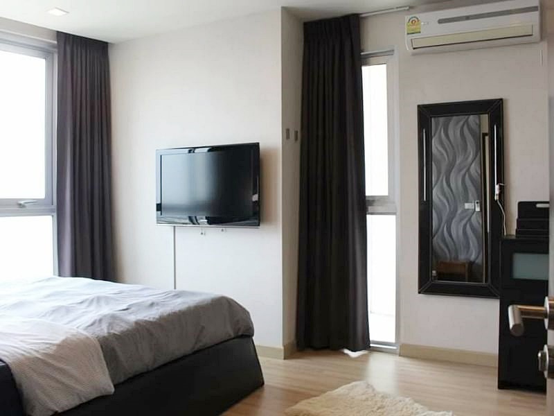 ให้เช่า สกายวอล์ค คอนโดมิเนียม พื้นที่ 60 ตร.ม. 2 ห้องนอน ให้เช่า 40,000 บ/ด