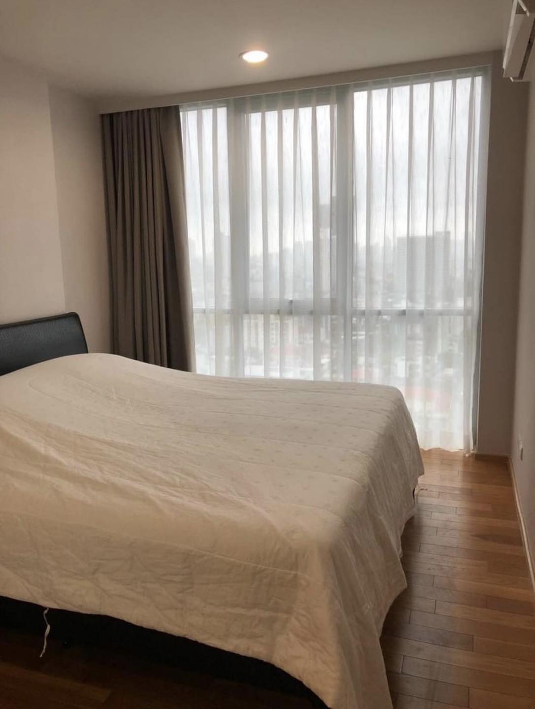 ให้เช่า แอ็บสแตร็กส์ พหลโยธิน พาร์ค 45 ตร.ม 1 ห้องนอน ราคา 16,000 บาท/เดือน