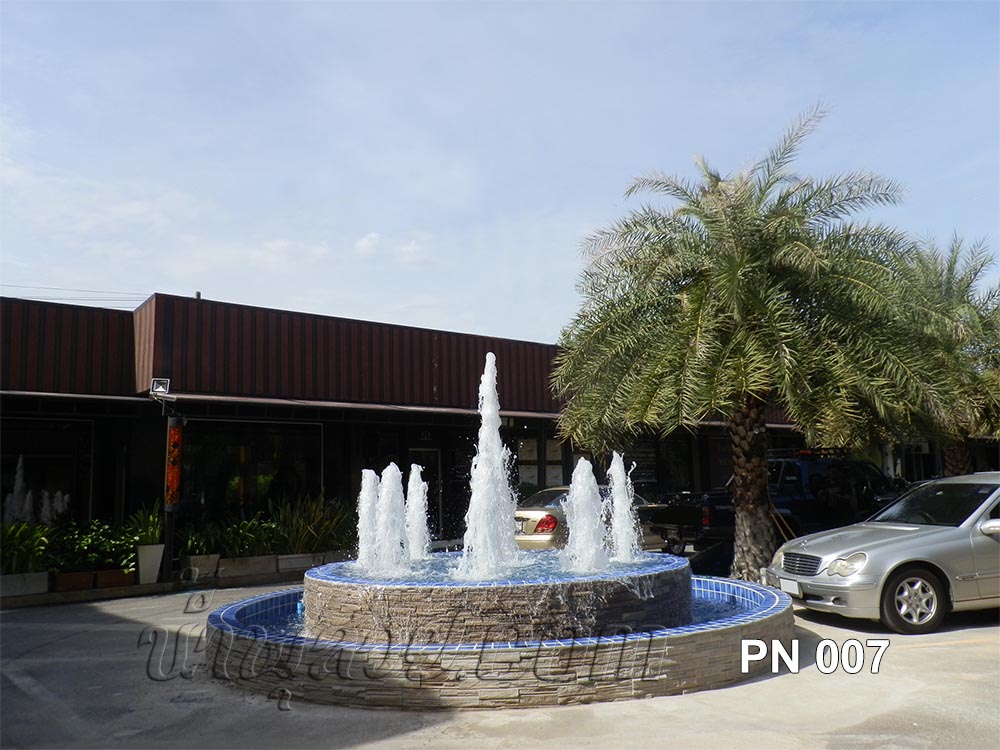 บ่อน้ำพุวงกลม 2 ชั้น หน้าร้าน PANA SPA ที่รังสิต คลอง3