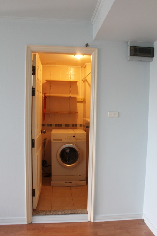 ขายคอนโด ลุมพินี วิลล์ ศูนย์วัฒนธรรม 60 ตร.ม. 2 ห้องนอน ขาย 3.25 ล้านบาท