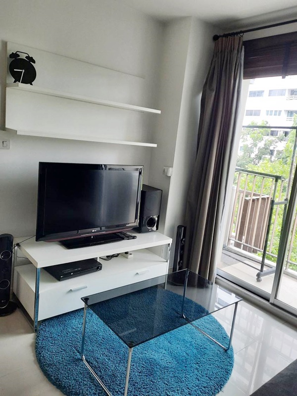 ให้เช่าคอนโด เดอะ โคลเวอร์ ทองหล่อ พื้นที่ 57 ตร.ม. 1 ห้องนอน เช่า 18,000 บ/ด