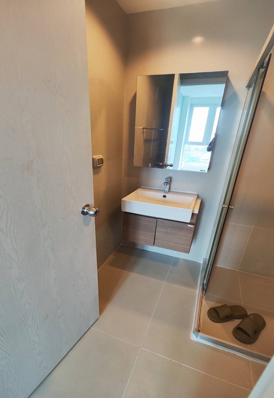 ให้เช่าคอนโด ชีวาทัย อินเตอร์เชนจ์ พื้นที่ 27 ตร.ม. 1 ห้องนอน เช่า 11,000 บ/ด