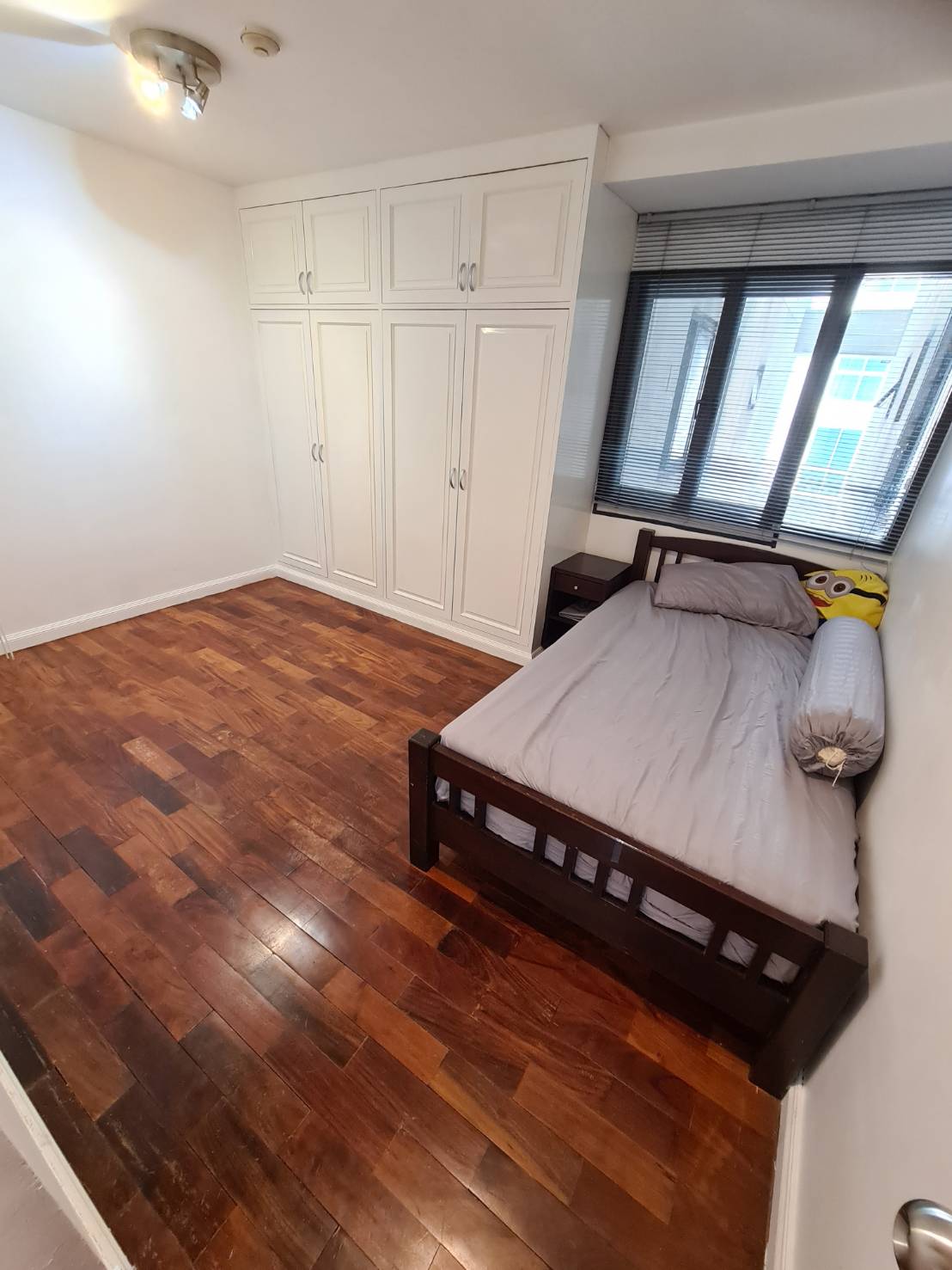 ให้เช่าคอนโด ท็อป วิว ทาวเวอร์ พื้นที่ 96 ตร.ม. 2 ห้องนอน เช่า 22,000 บ/ด