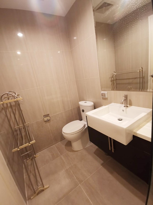 ให้เช่าคอนโด วิลล่า อโศก พื้นที่ 49 ตร.ม. 1 ห้องนอน เช่า 20,000 บ/ด