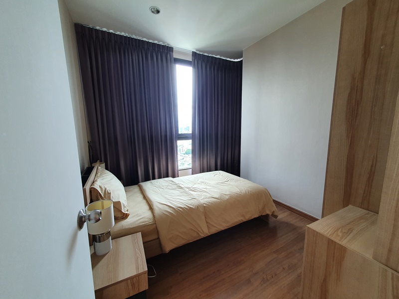 ให้เช่าคอนโด เดอะ ทรี ริโอ้ บางอ้อ พื้นที่ 60 ตร.ม. 2 ห้องนอน