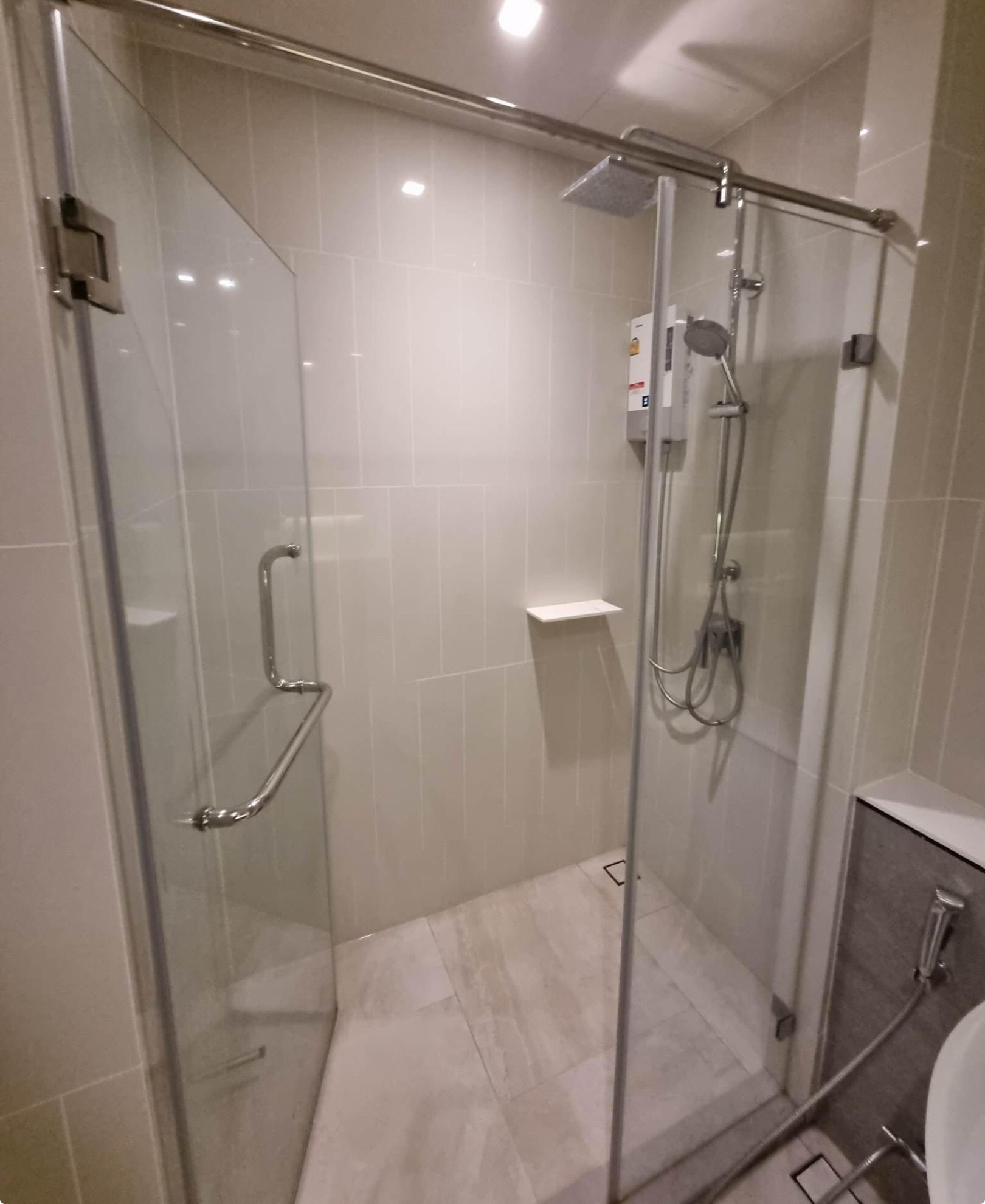 ให้เช่า คอนโด เดอะ รีเซิร์ฟ พหล - ประดิพัทธ์ 40 ตร.ม. loft 1 ห้องนอน เช่า 22,000 บ/ด