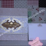 การ์ด 2 พับมีสายคาดตรงกลาง