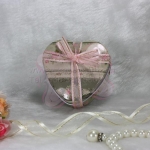 ตลับทรงหัวใจพร้อมโบว์และป้ายชื่อ