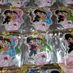 เปิดขวดบ่าวสาวชุดแต่งงาน