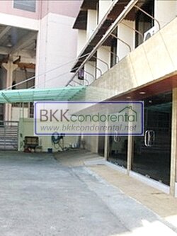 สำนักงาน ให้เช่า สำนักงาน ย่าน สุขุมวิท 24 พื้นที่ 150 ตรม.และกั้นห้องด้วยกระจก 3 ห้อง เช่า 60,000 บาท/เดือน