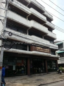 ขาย อาคารสูง 5 ชั้น สุขุมวิท 16 พื้นที่ 148 ตร.ว เป็นห้องมุม ติดถนนทั้ง 3 ด้าน