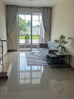 ให้เช่าทาวน์โฮม 2 ชั้น ย่านบางแค พื้นที่ 16 ตารางวา 4 ห้องนอน เช่า 23,000 บ/ด