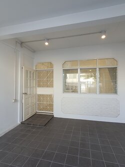 ให้เช่าทาวน์เฮ้าส์ 2 ชั้น ย่านติวานนท์ พื้นที่ 17 ตรว. 2 ห้องนอน เช่า 12,000 บ/ด