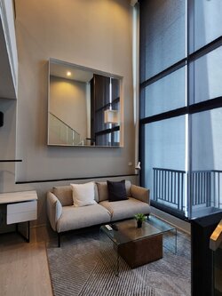 ให้เช่า ริทึ่ม สุขุมวิท 44/1 พื้นที่ 62 ตร.ม.1 ห้องนอน 2 ชั้น (Duplex) เช่า 36,500 บ/ด