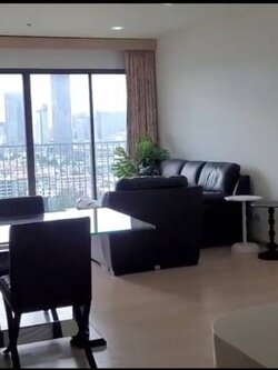 ขายคอนโด โนเบิล โซโล พื้นที่ 121 ตร.ม. 3 ห้องนอน ขาย 15.5 ล้านบาท