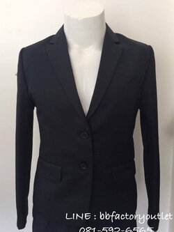 เสื้อสูทสากล (Slim Fit)