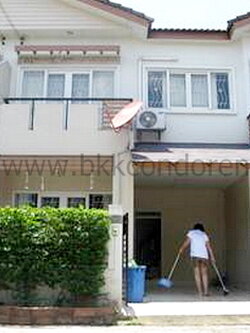 ทาวน์เฮ้าส์ 2 ชั้นขาย Village Pornpimarn Ville Klong 5 พื้นที่ 22.5 ตรม. หน้ากว้าง 6 เมตร.