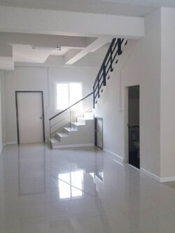 ให้เช่าอาคารพาณิชย์ 4 ชั้น ย่านลาดกระบัง พื้นที่ 192 ตรม. เช่า 28,000 บาท/เดือน