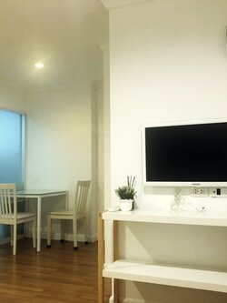 ให้เช่าคอนโด ลุมพินี เพลส พระราม 9 พื้นที่ 35 ตร.ม. 1 ห้องนอน เช่า 13,500 บ/ด