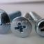 สกรูหัวกลมแฉก (Machine screw)